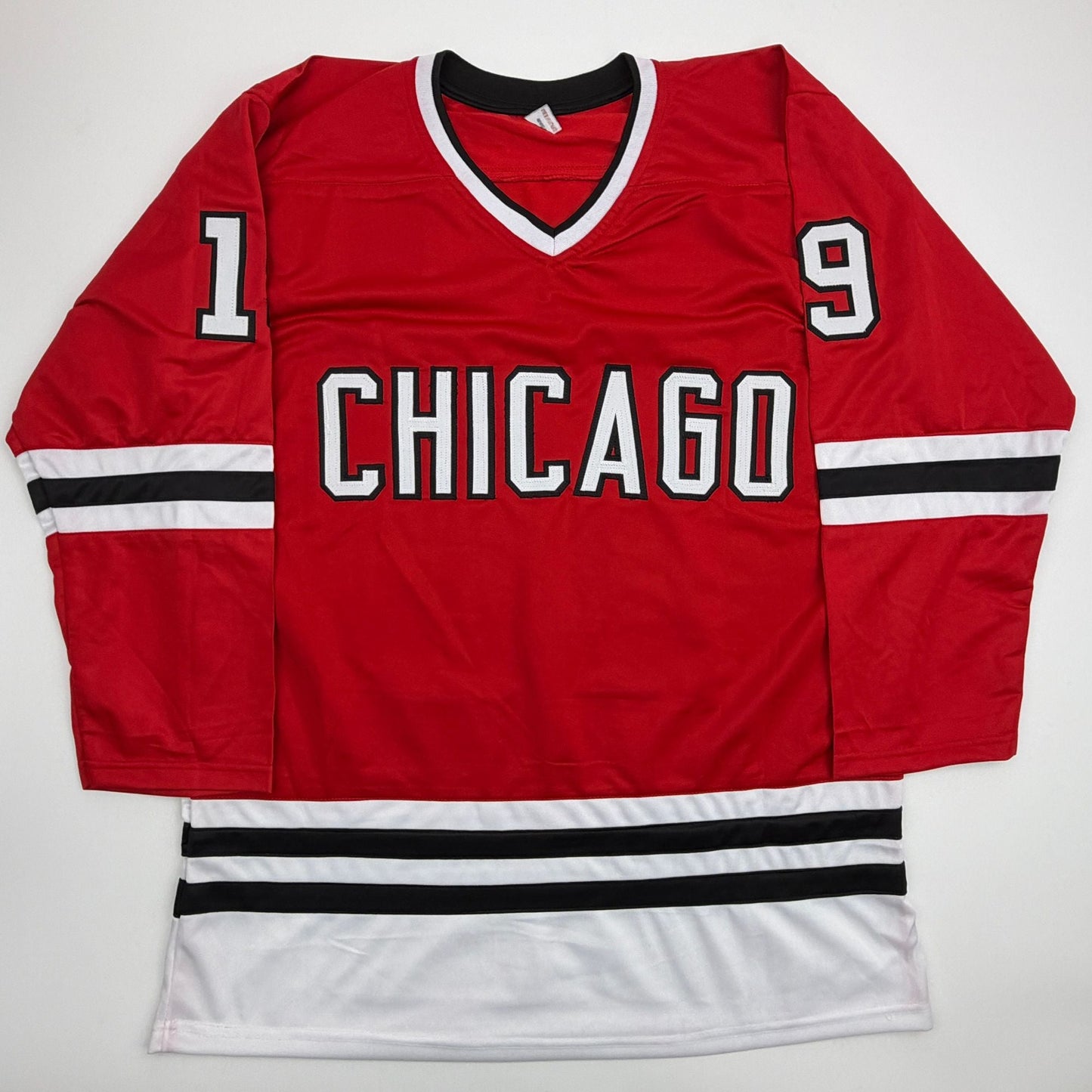 Autographed/Signed Jonathan Toews Chicago Red Hockey Jersey Beckett BAS COA