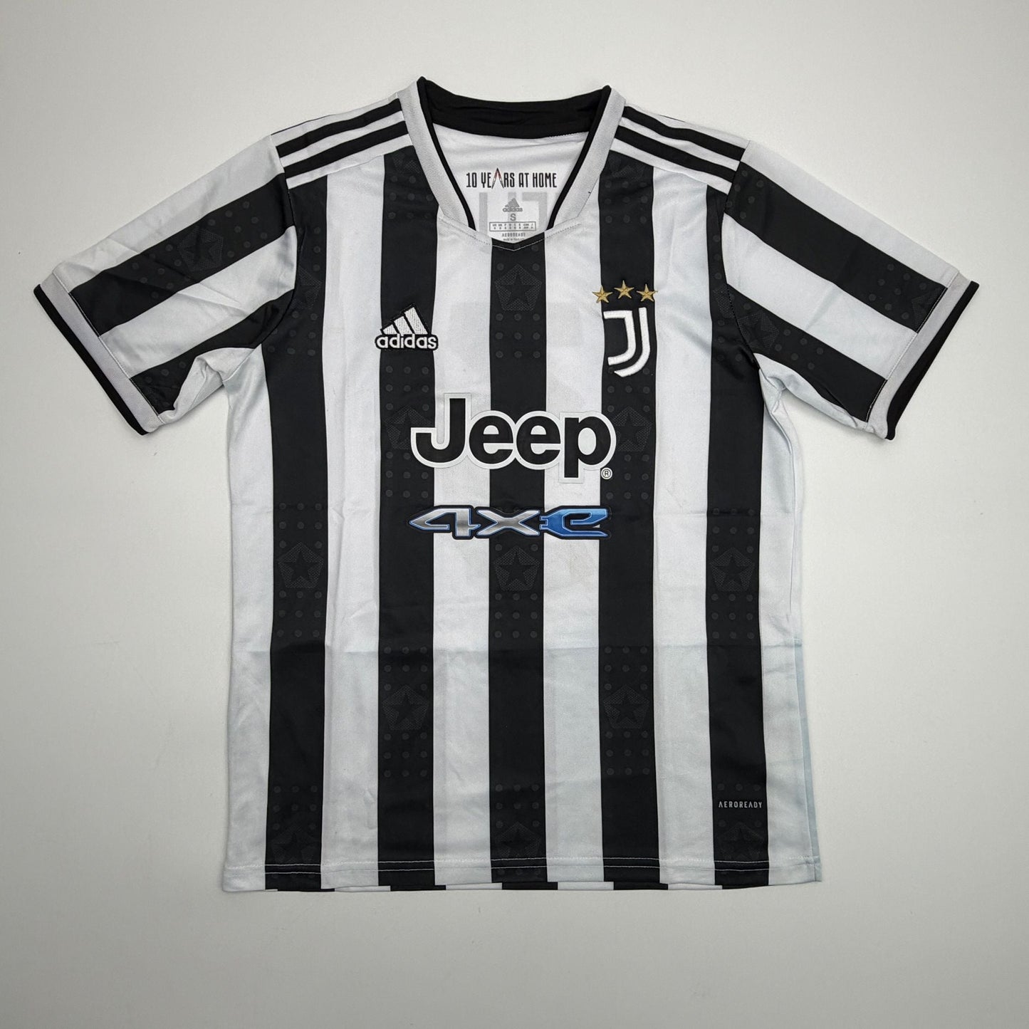Autographed/Signed Giorgio Chiellini Juventus White Soccer Futbol Jersey Beckett BAS COA
