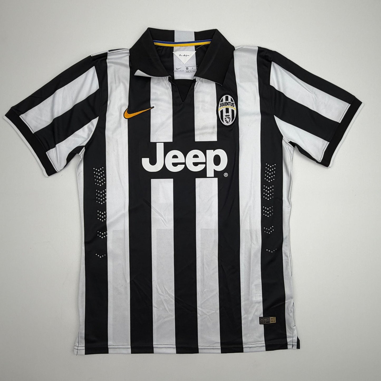 Autographed/Signed Leonardo Bonucci Juventus White Soccer Futbol Jersey Beckett BAS COA