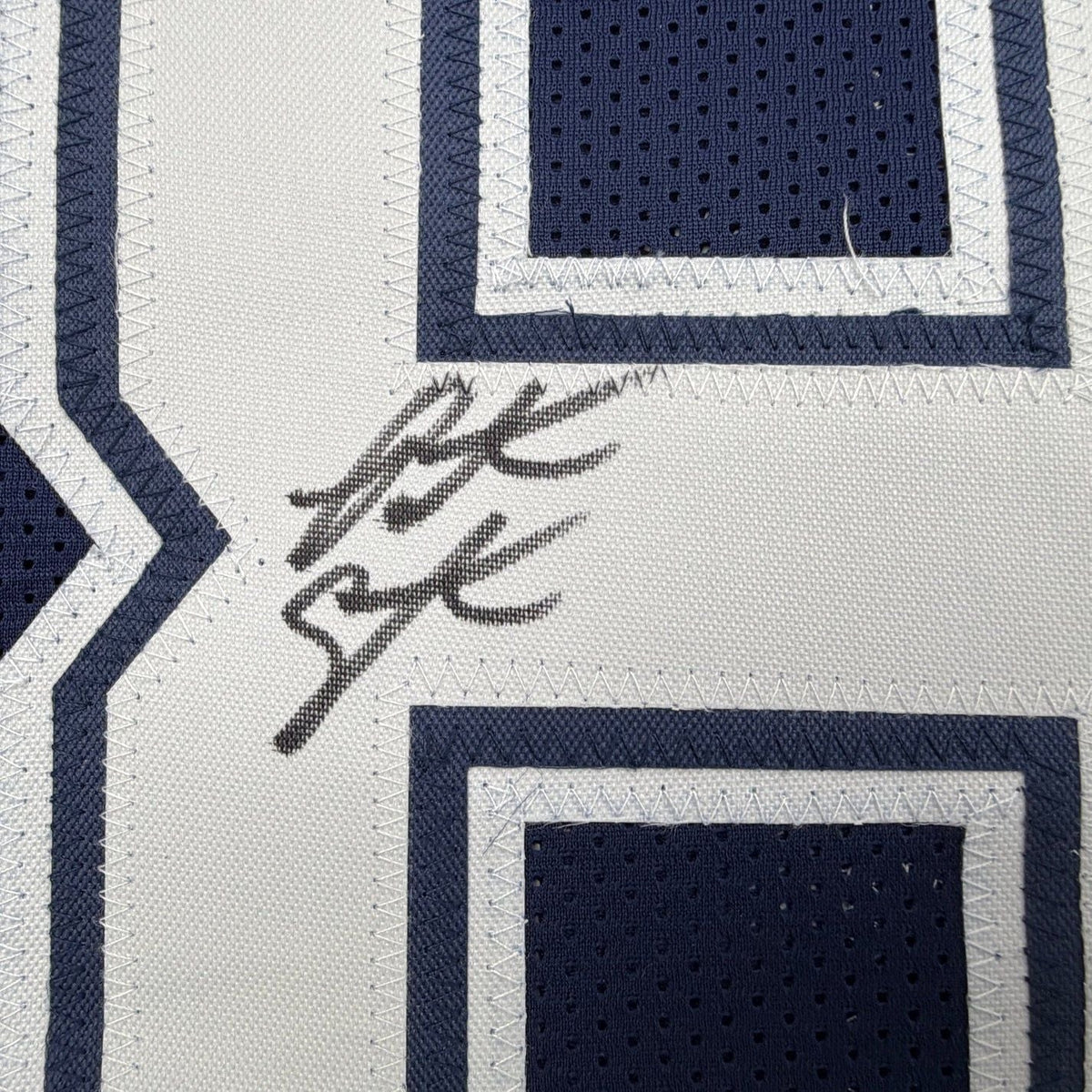 Framed Autographed/Signed Patrick Crayton 35x39 Dallas Blue Football Jersey JSA COA