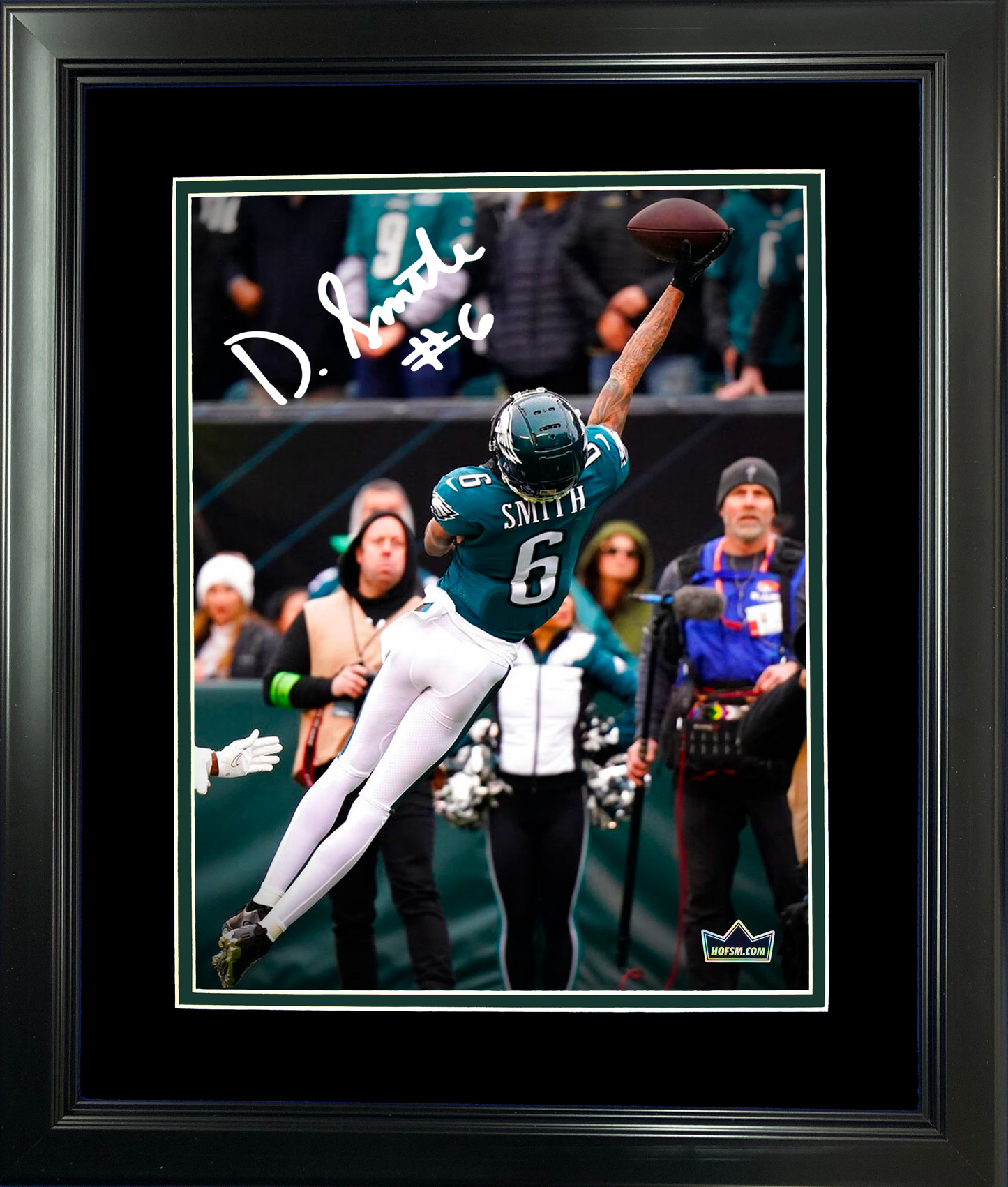 Framed DeVonta Smith Philadelphia Eagles Facsimile Laser Engraved Signature Auto 11"x14" Football Photo HOFSM Holo