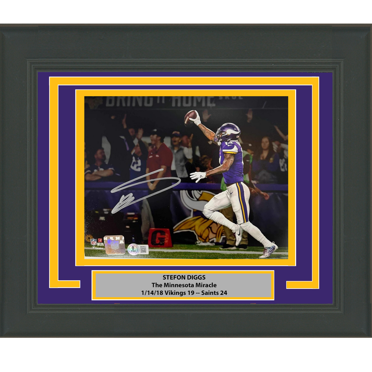Framed Autographed/Signed Stefon Diggs "Minneapolis Miracle" Minnesota Vikings 8x10 Football Photo Beckett BAS COA
