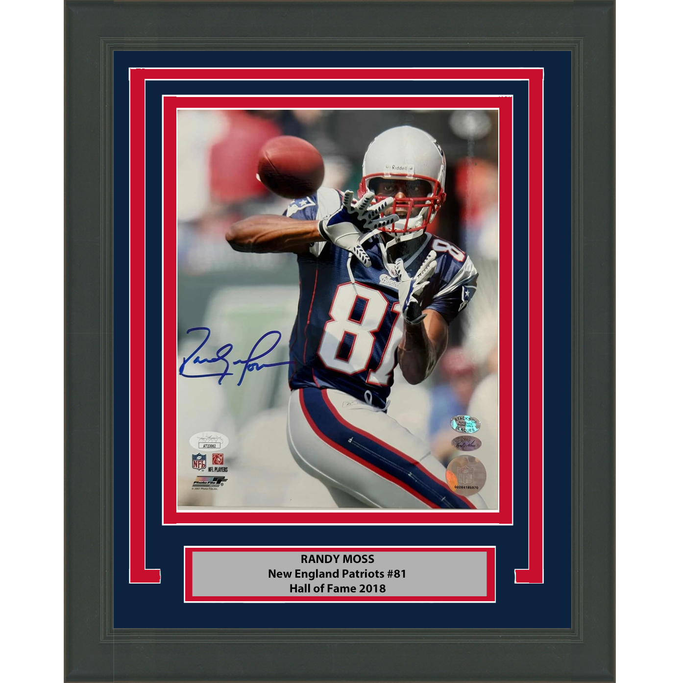 Framed Autographed/Signed Randy Moss New England Patriots 8x10 Football Photo JSA COA