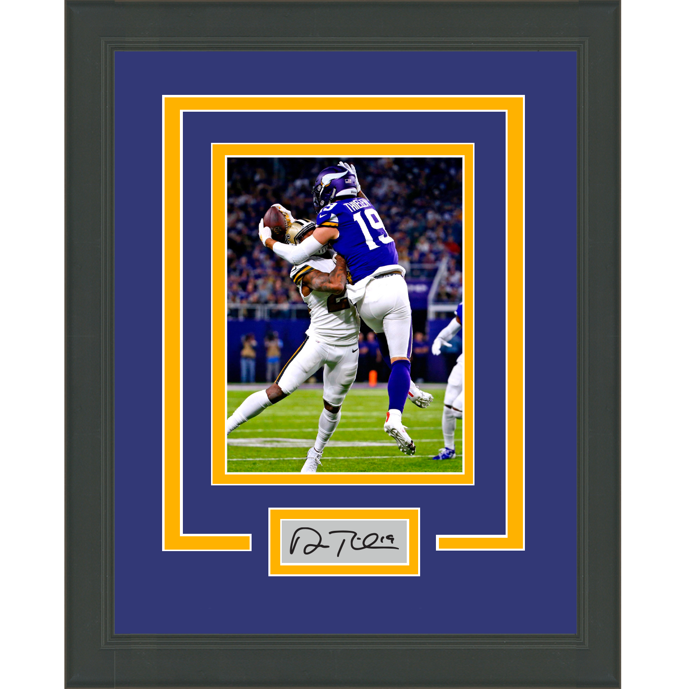 Framed Adam Thielen Facsimile Laser Engraved Signature Auto Minnesota Vikings 11x14 Football Photo
