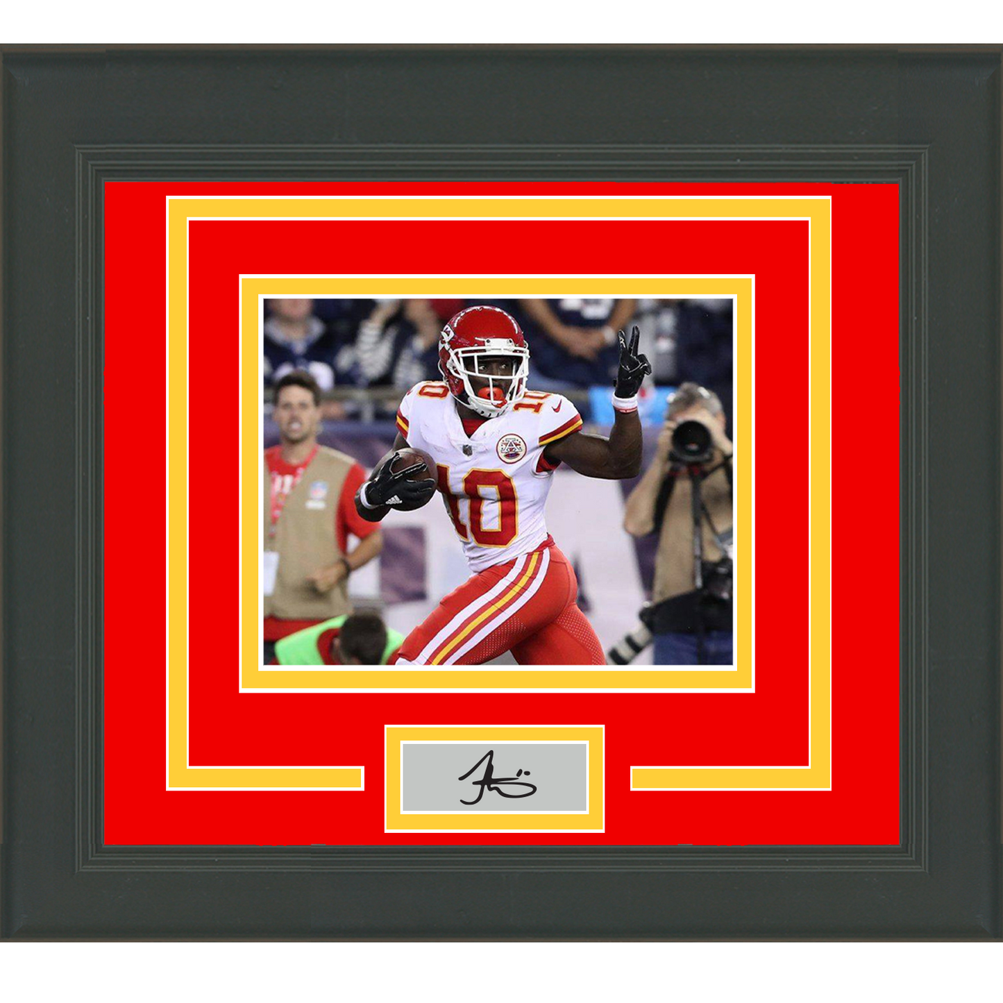 Framed Tyreek Hill Facsimile Laser Engraved Signature Auto Kansas City Chiefs 11x14 Football Photo