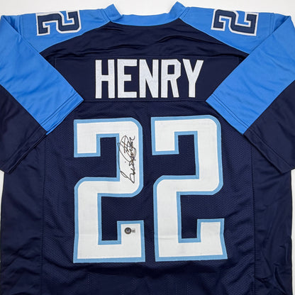 Autographed/Signed Derrick Henry Rookie Navy Blue Football Jersey Beckett BAS COA