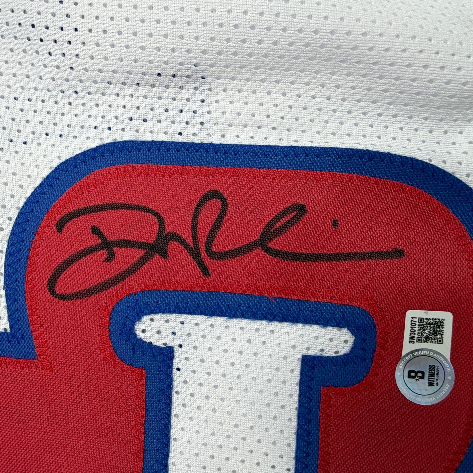 Autographed/Signed Duncan Robinson Detroit White Basketball Jersey Beckett BAS COA