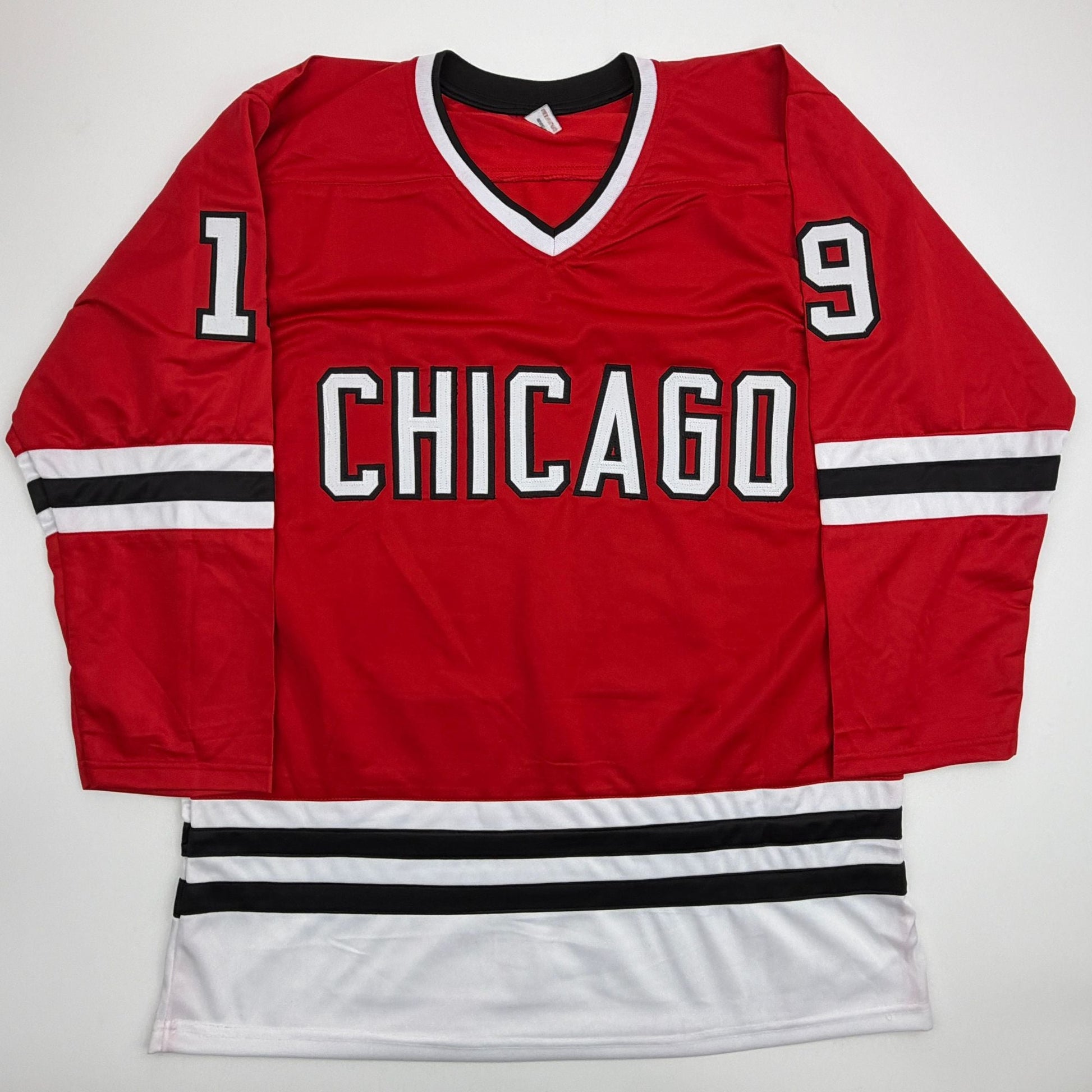 Autographed/Signed Jonathan Toews Chicago Red Hockey Jersey Beckett BAS COA