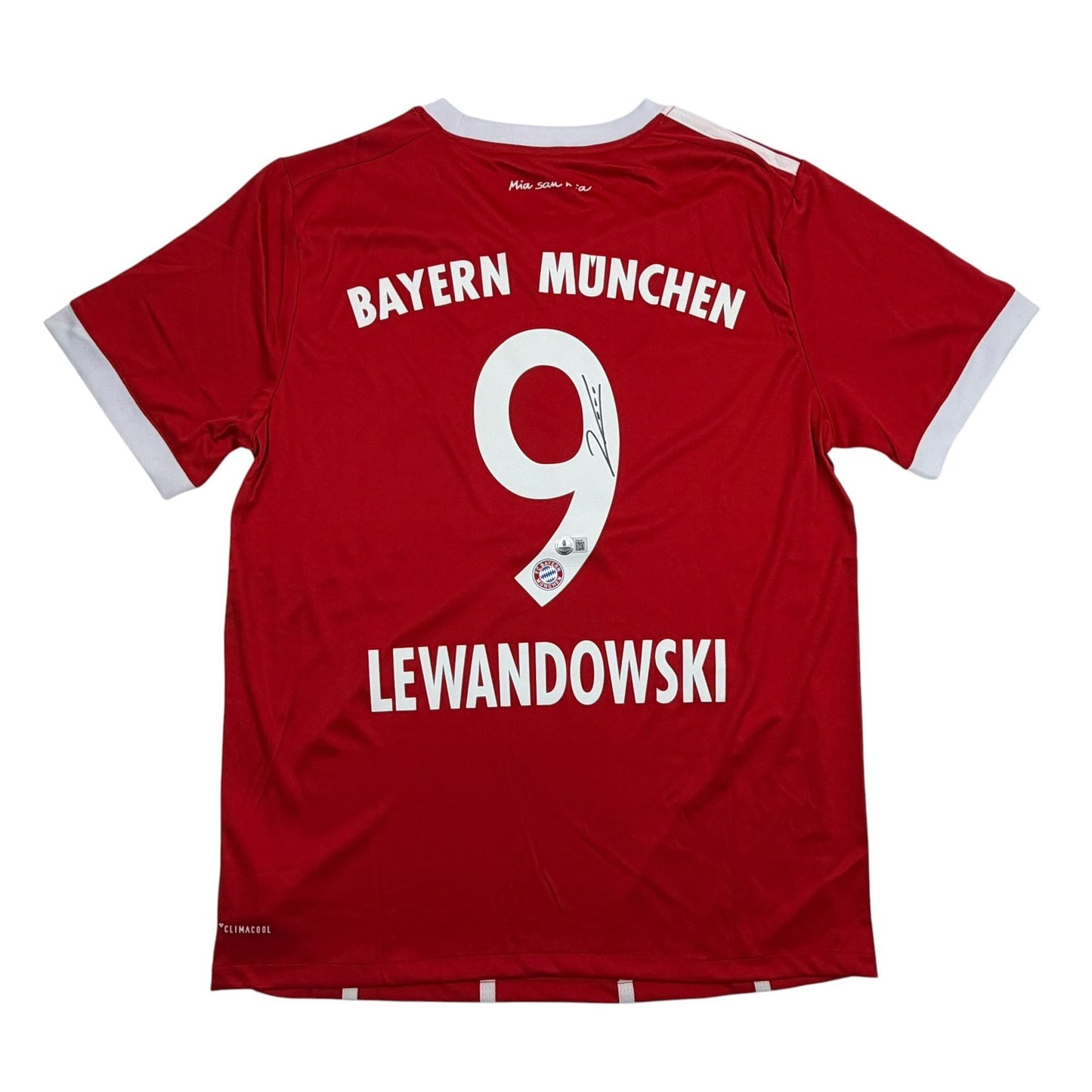 Autographed/Signed Robert Lewandowski Bayern Munich Red Soccer Futbol Jersey Beckett BAS COA