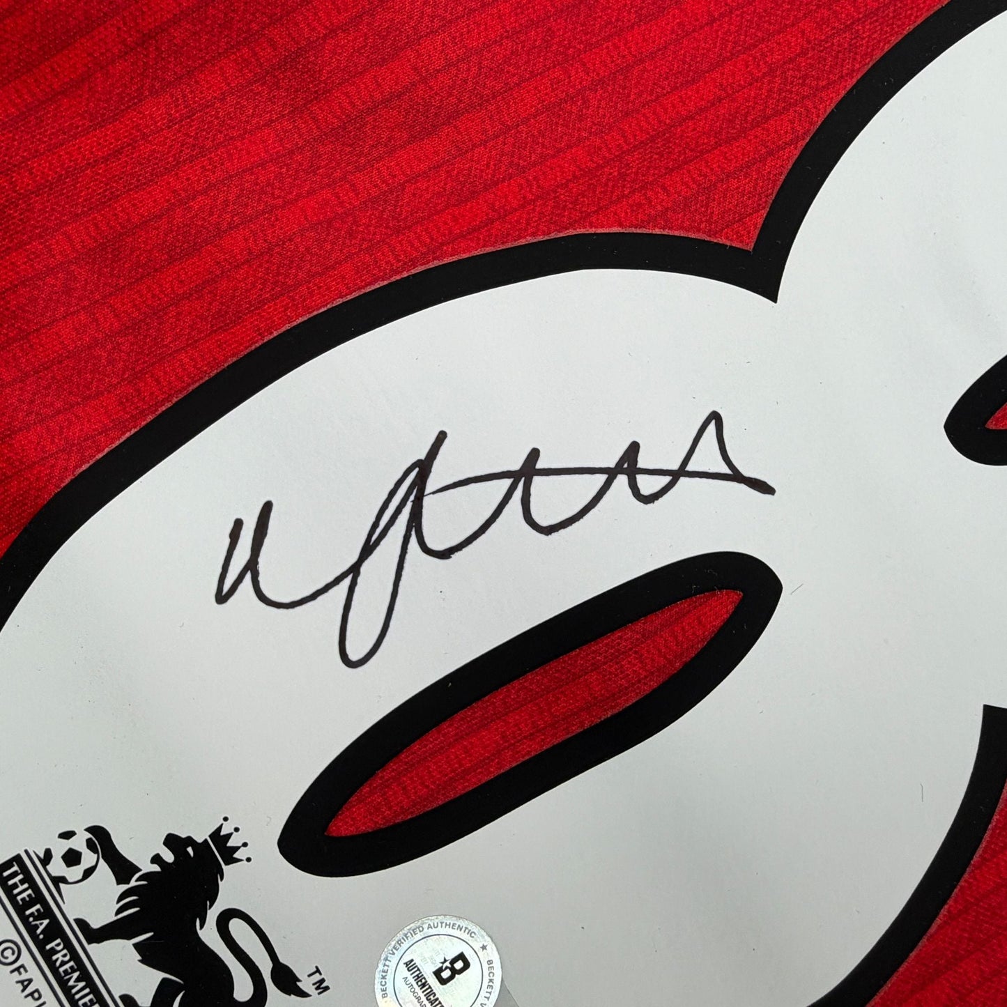 Autographed/Signed Nicky Butt Manchester United Red Soccer Futbol Jersey Beckett BAS COA