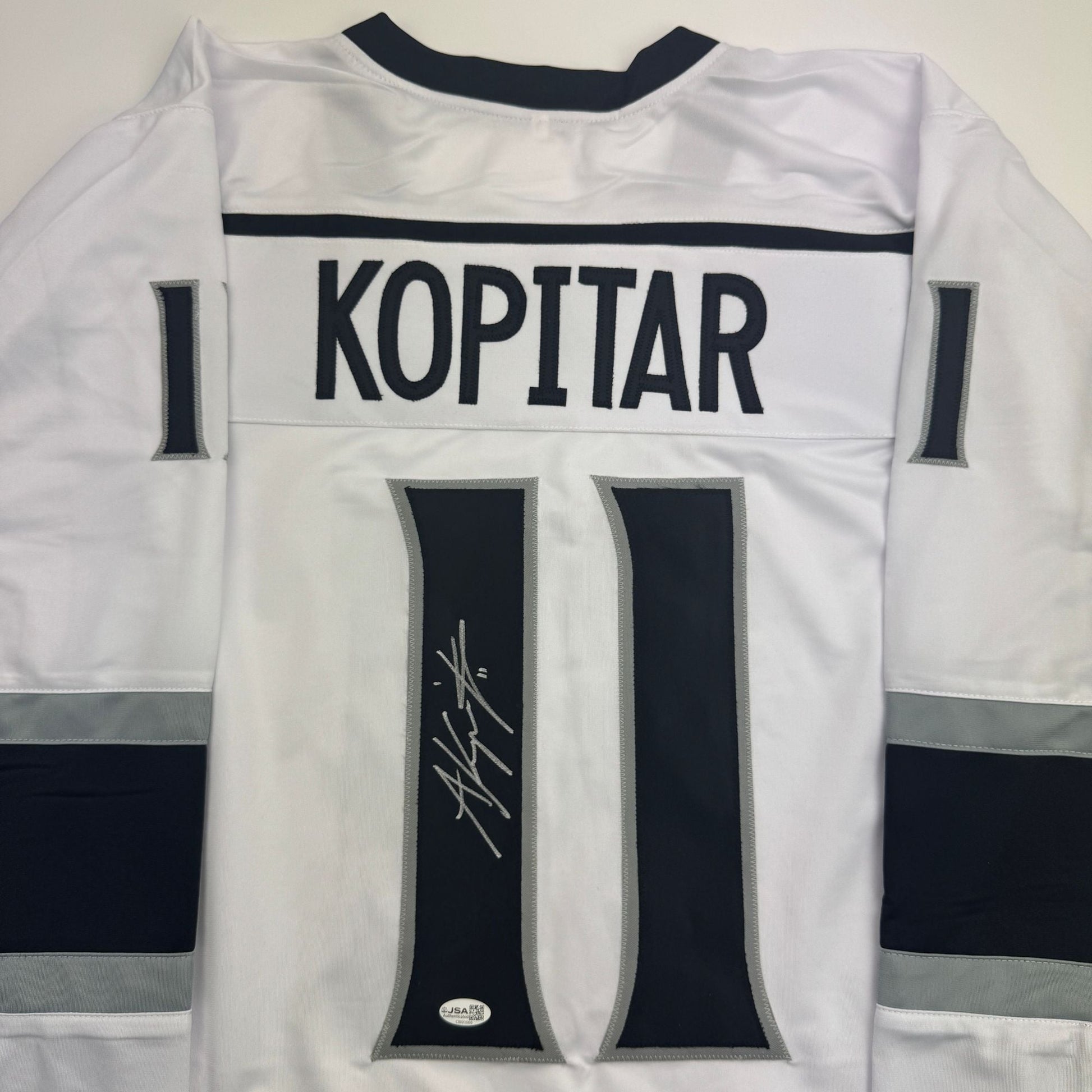Autographed/Signed Anze Kopitar Los Angeles White Hockey Jersey JSA COA