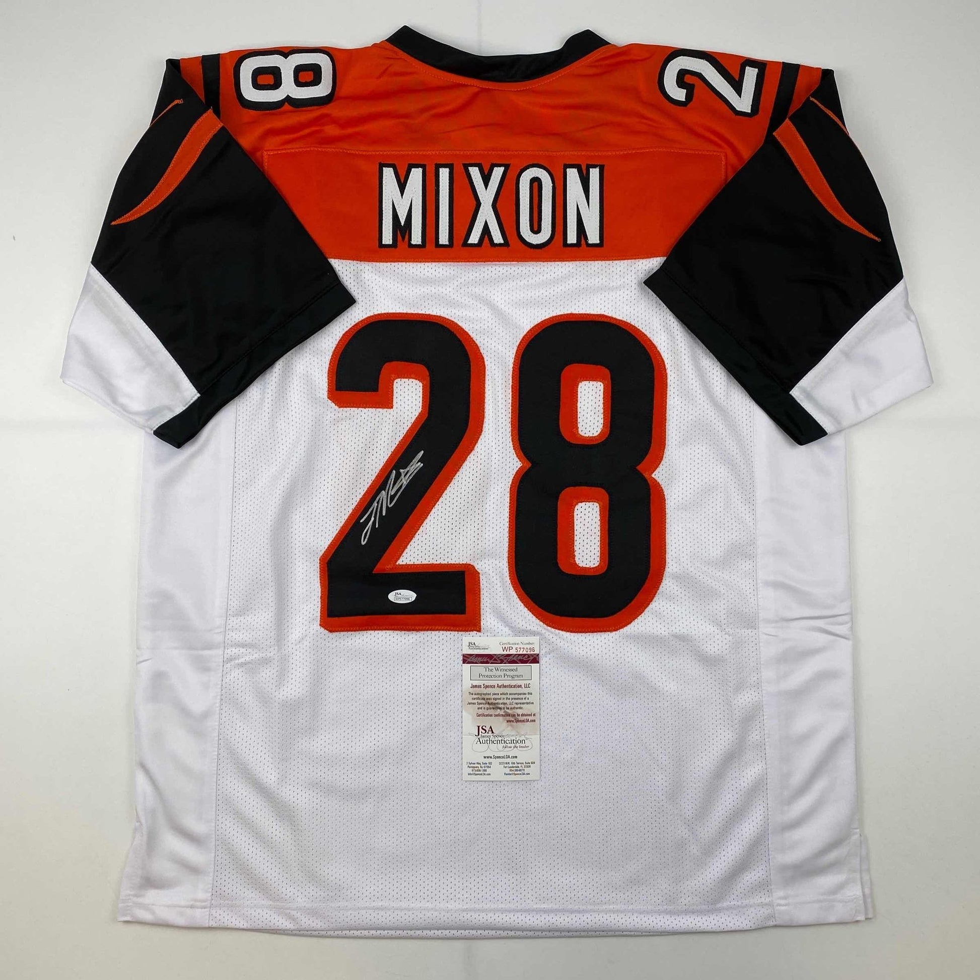 Downloaded image for product cmsz8vjgy00dgtg06u319g0hz