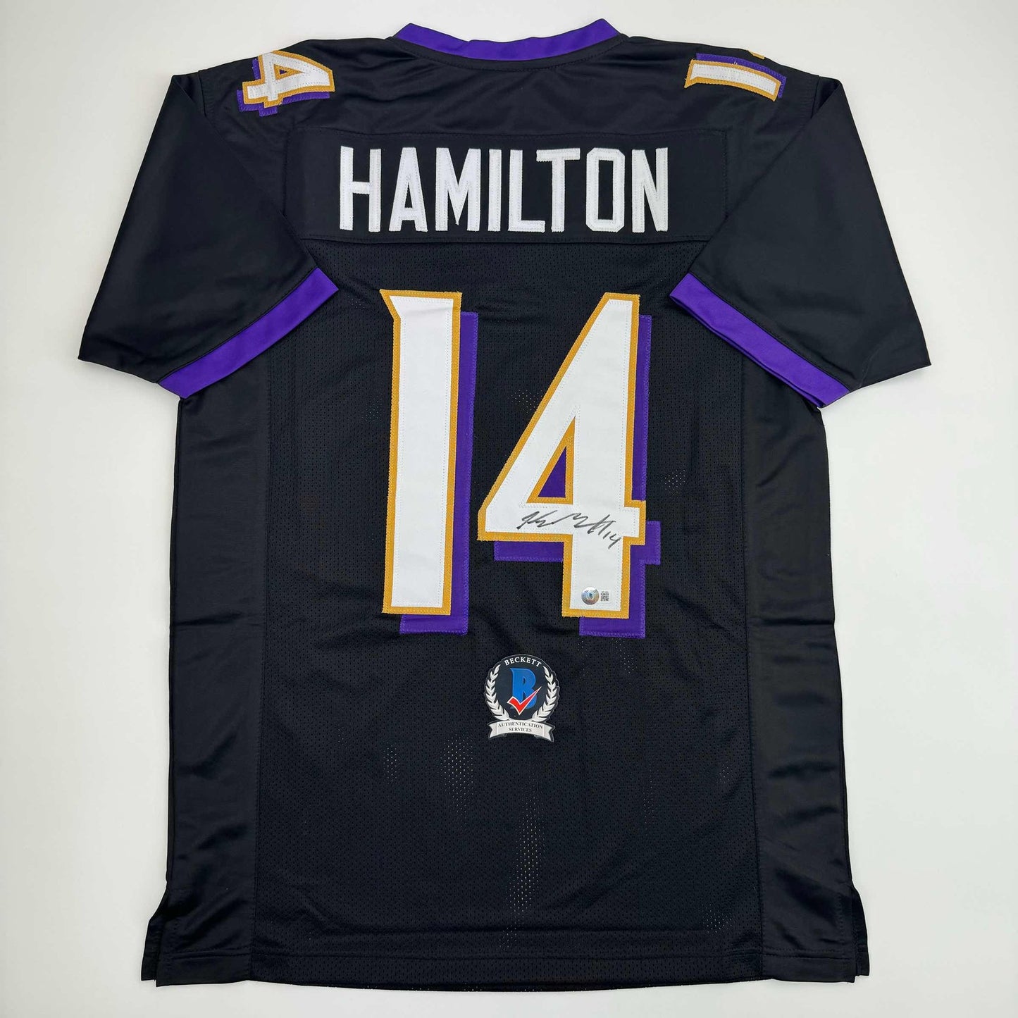 Downloaded image for product cmt1x8fn71jormp072atrtkfa