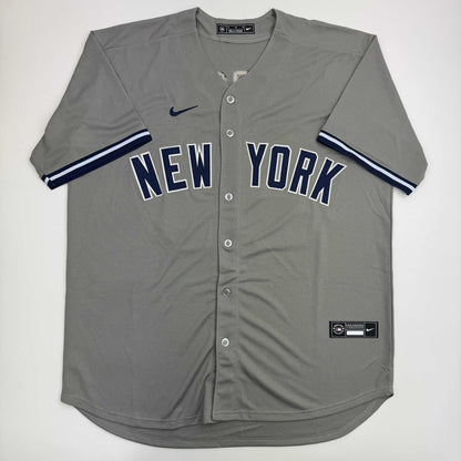 Downloaded image for product cmt4nqom203emr307xj7djguw