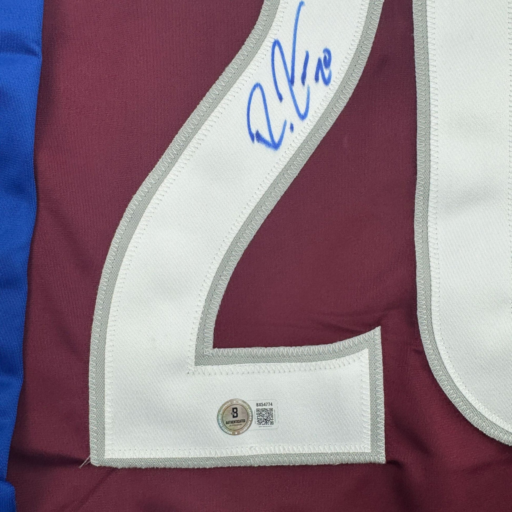Autographed/Signed Ross Colton Colorado Maroon Hockey Jersey Beckett BAS COA