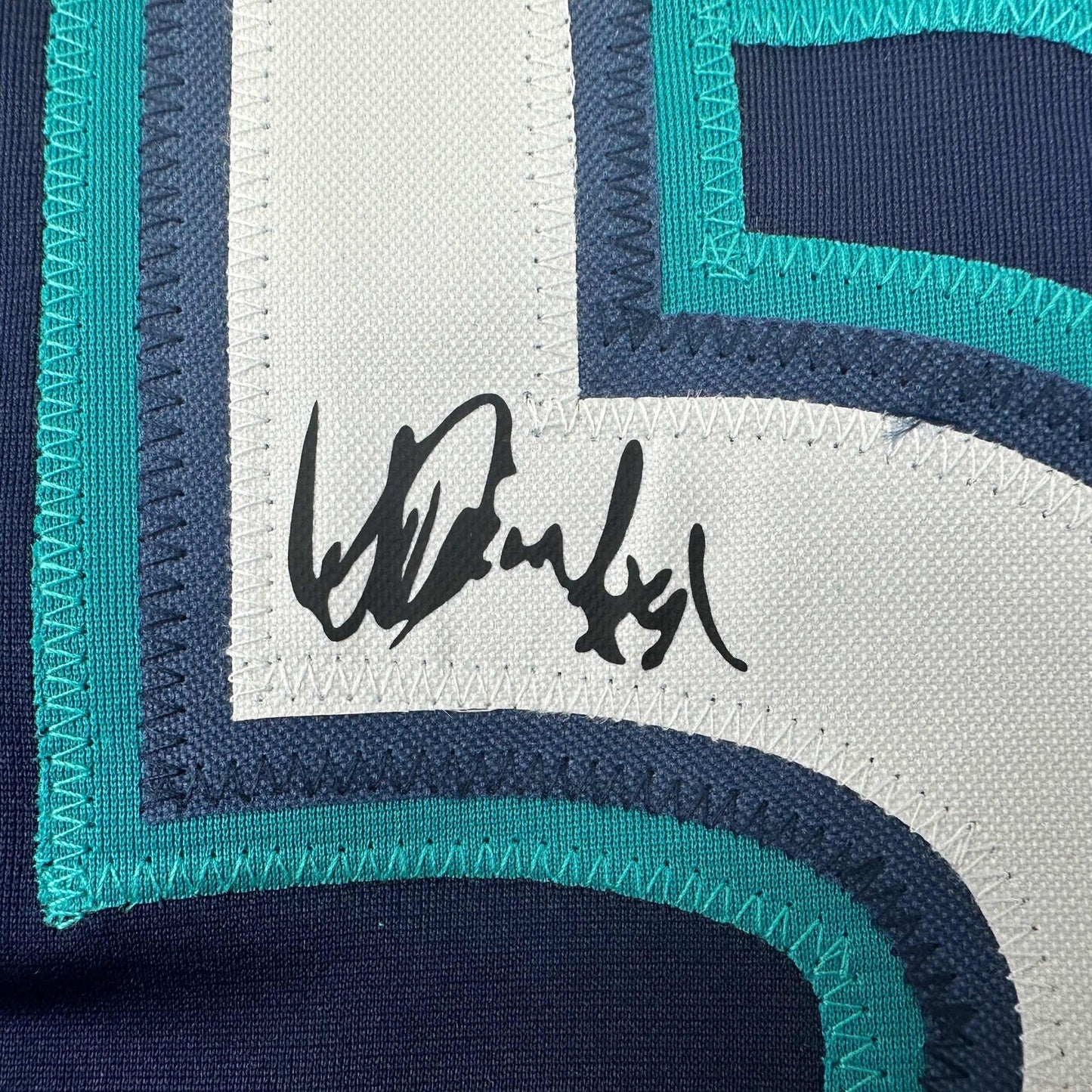 Downloaded image for product cmt80cucl0vnopf08tg47r98y