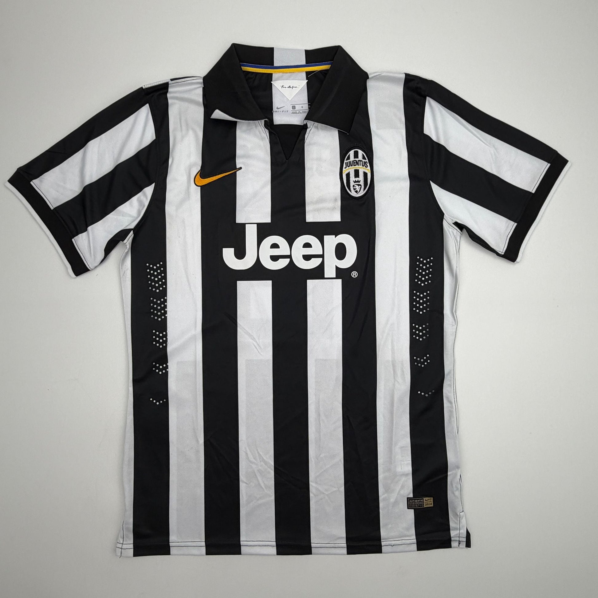 Autographed/Signed Leonardo Bonucci Juventus White Soccer Futbol Jersey Beckett BAS COA