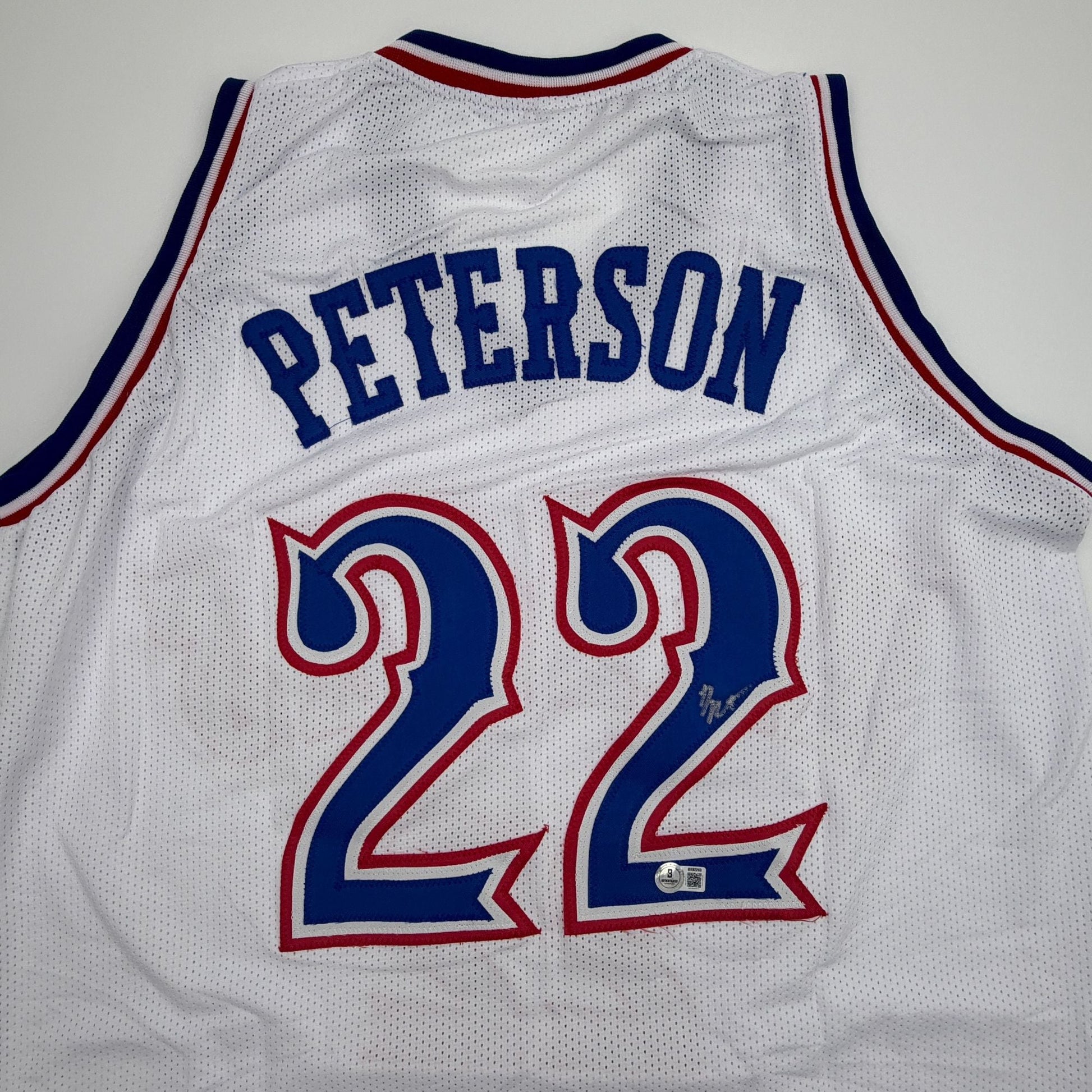 Autographed/Signed Darryn Peterson Kansas White College Basketball Jersey Beckett BAS COA