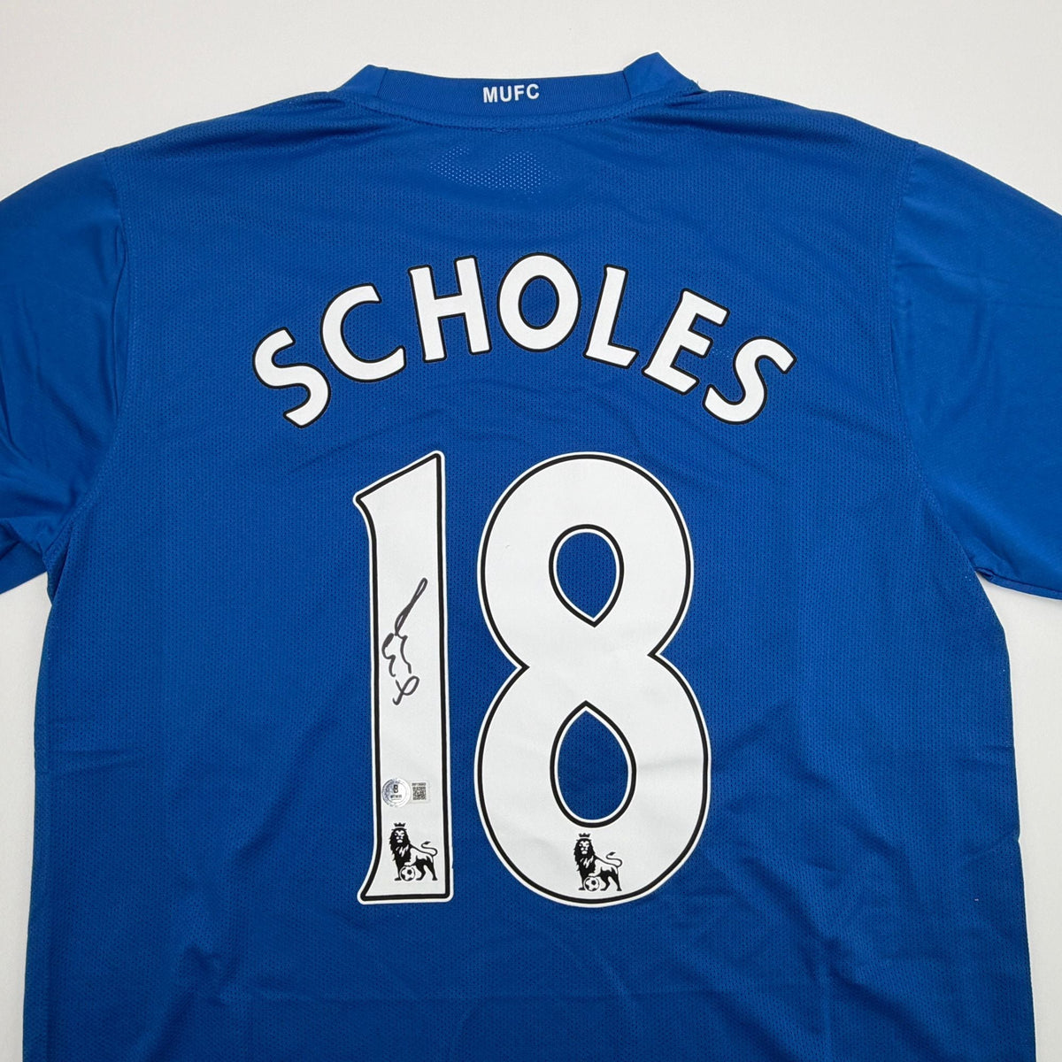 Autographed/Signed Paul Scholes Manchester United Blue Soccer Futbol Jersey Beckett BAS COA