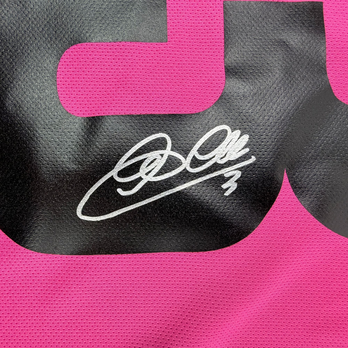 Autographed/Signed Giorgio Chiellini Juventus Pink Soccer Futbol Jersey Beckett BAS COA