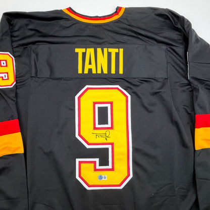Autographed/Signed Tony Tanti Vancouver Black Hockey Jersey Beckett BAS COA