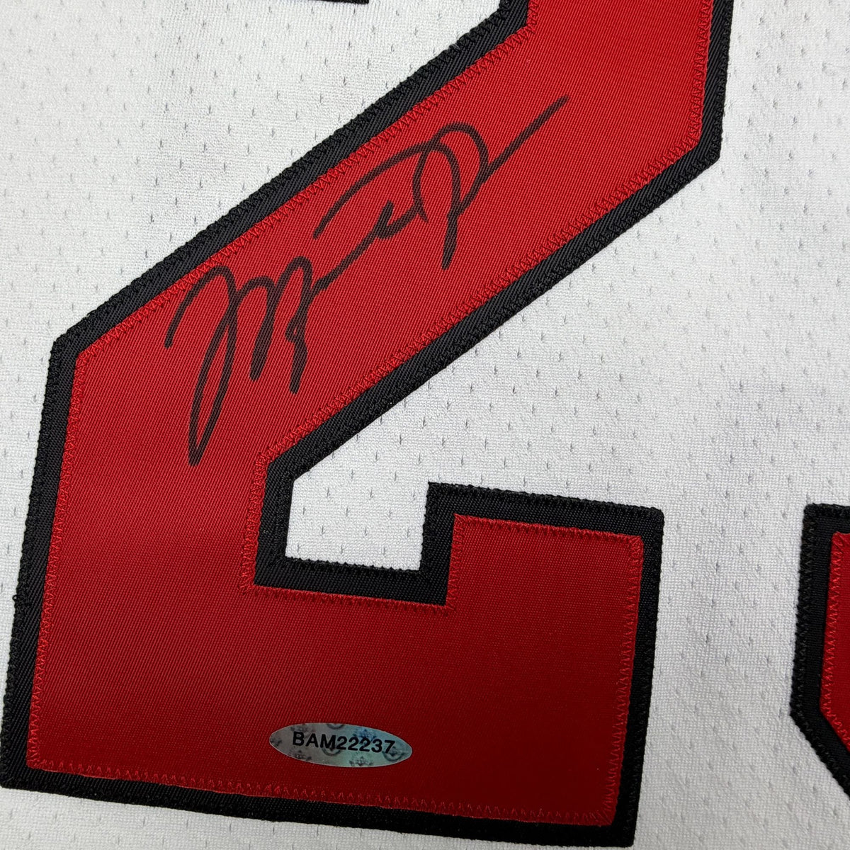 Autographed/Signed Michael Jordan Chicago Bulls White Authentic Mitchell & Ness 1997-98 Basketball Jersey Upper Deck UDA COA