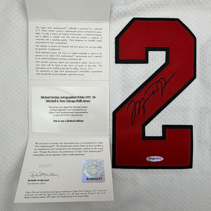 Autographed/Signed Michael Jordan Chicago Bulls White Authentic Mitchell & Ness 1997-98 Basketball Jersey Upper Deck UDA COA