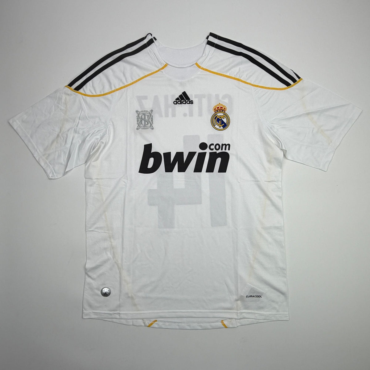 Autographed/Signed Guti Hernandez Real Madrid White Soccer Futbol Jersey Beckett BAS COA