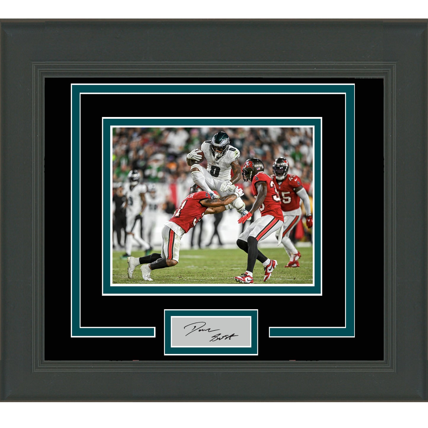 Framed D'Andre Swift Philadelphia Eagles Facsimile Laser Engraved Signature Auto 11x14 Football Photo
