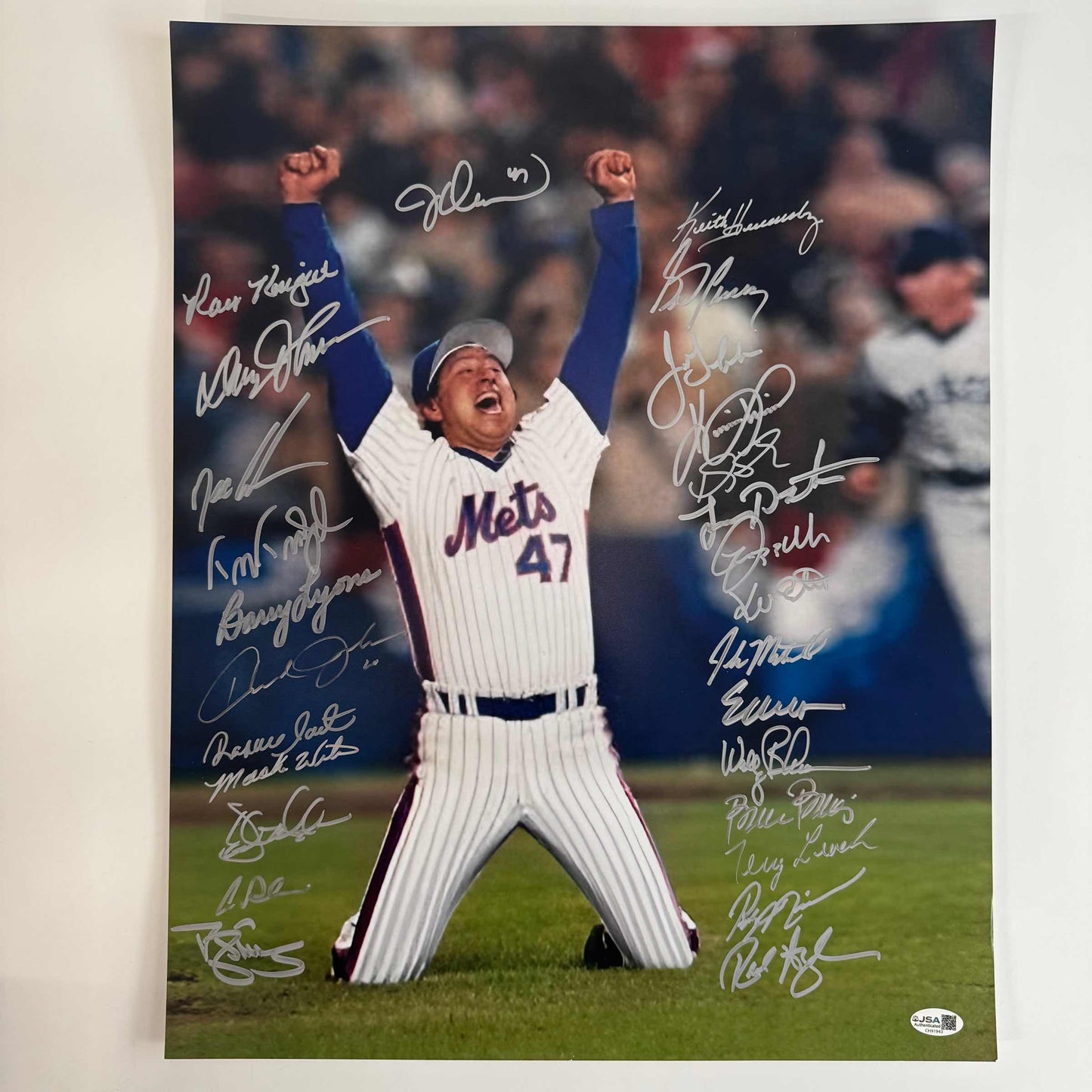 Autographed/Signed 1986 New York Mets Team 26x Sigs World Series Champions 16x20 Baseball Photo JSA COA