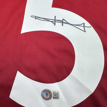Autographed/Signed Harry Maguire Manchester United Red Soccer Jersey Beckett BAS COA