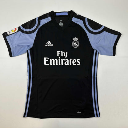Autographed/Signed Karim Benzema Real Madrid 2016-17 Black Soccer Jersey Beckett BAS COA