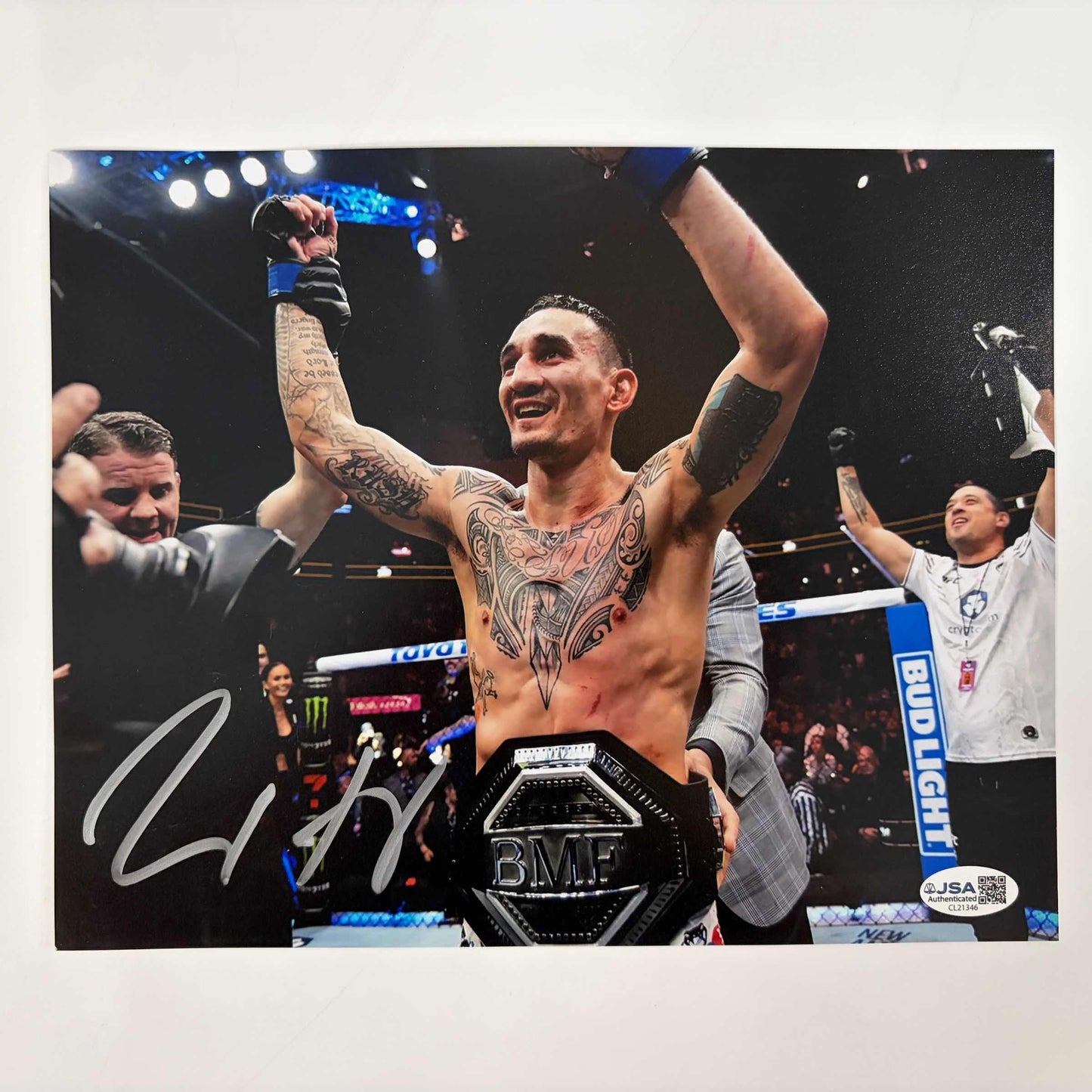 Autographed/Signed Max Holloway UFC MMA Black Fighting 8x10 Photo JSA COA