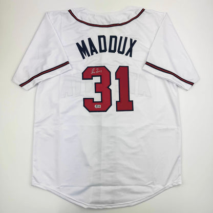 Autographed/Signed Greg Maddux Atlanta White Baseball Jersey Beckett BAS COA