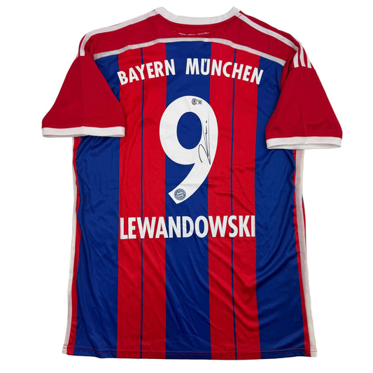 Autographed/Signed Robert Lewandowski FC Bayern Munich Red Soccer Futbol Jersey Beckett BAS COA
