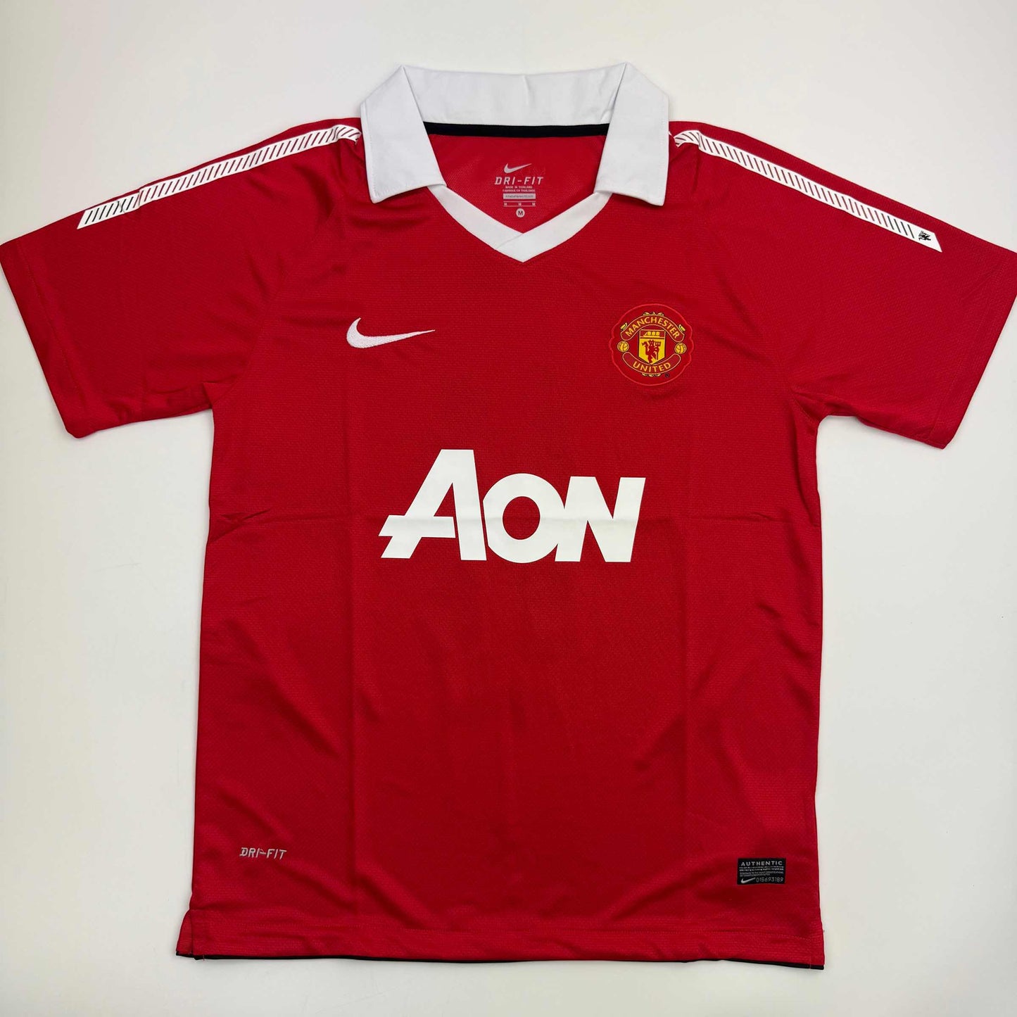 Autographed/Signed Ryan Giggs Manchester United Red Soccer Jersey Beckett BAS COA