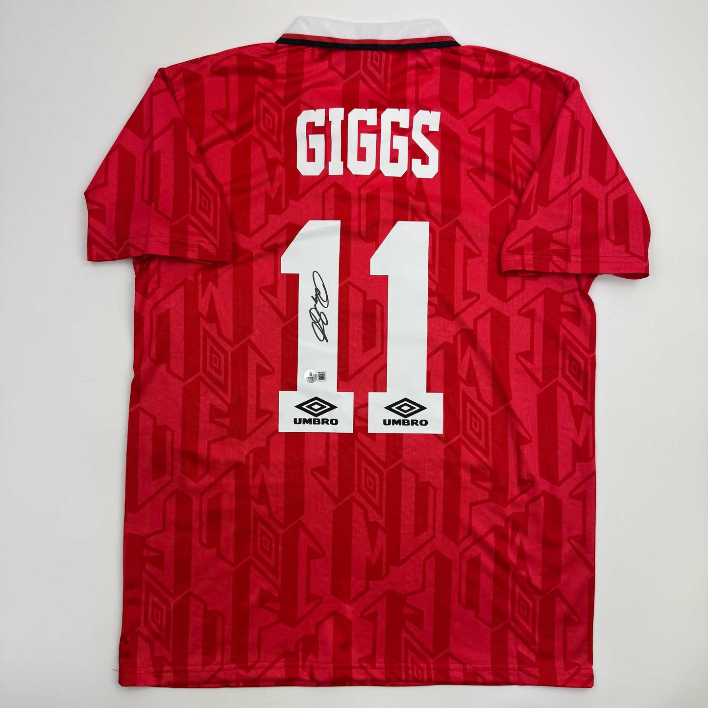 Autographed/Signed Ryan Giggs Manchester United Red Soccer Jersey Beckett BAS COA