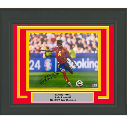 Framed Autographed/Signed Lamine Yamal Spain 11x14 Soccer Photo Beckett BAS COA