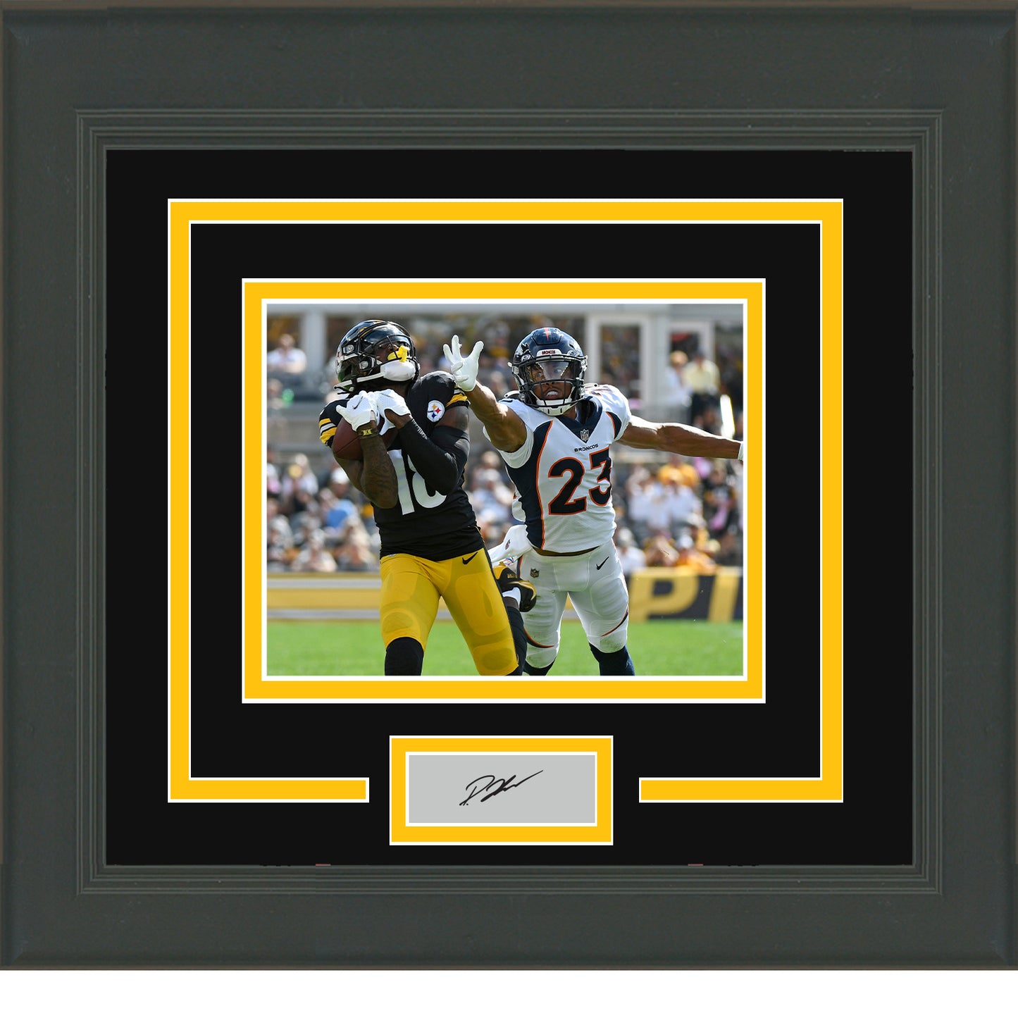 Framed Diontae Johnson Facsimile Laser Engraved Signature Auto Pittsburgh Steelers 11x14 Football Photo