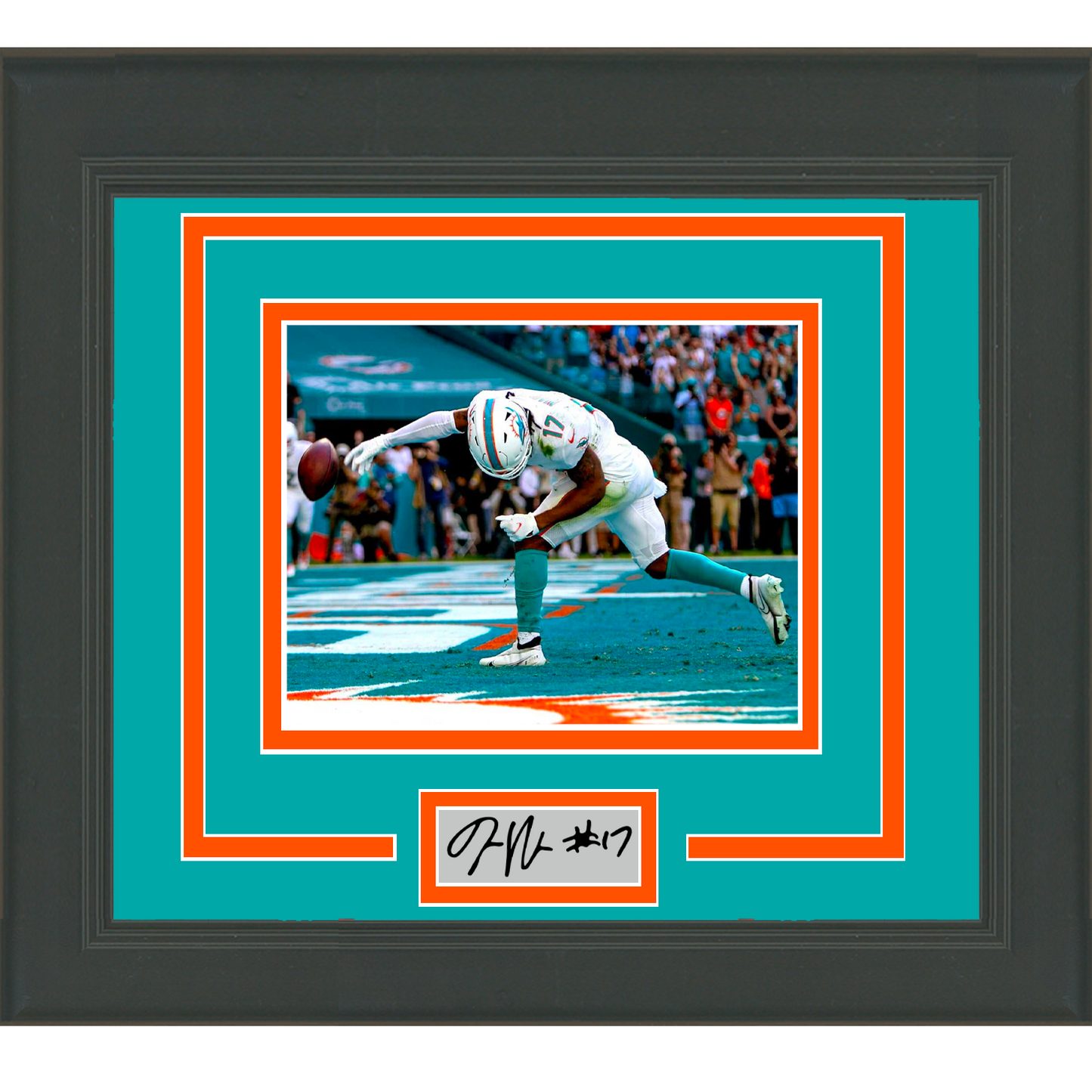 Framed Jaylen Waddle Facsimile Laser Engraved Signature Auto Miami Dolphins 11x14 Football Photo